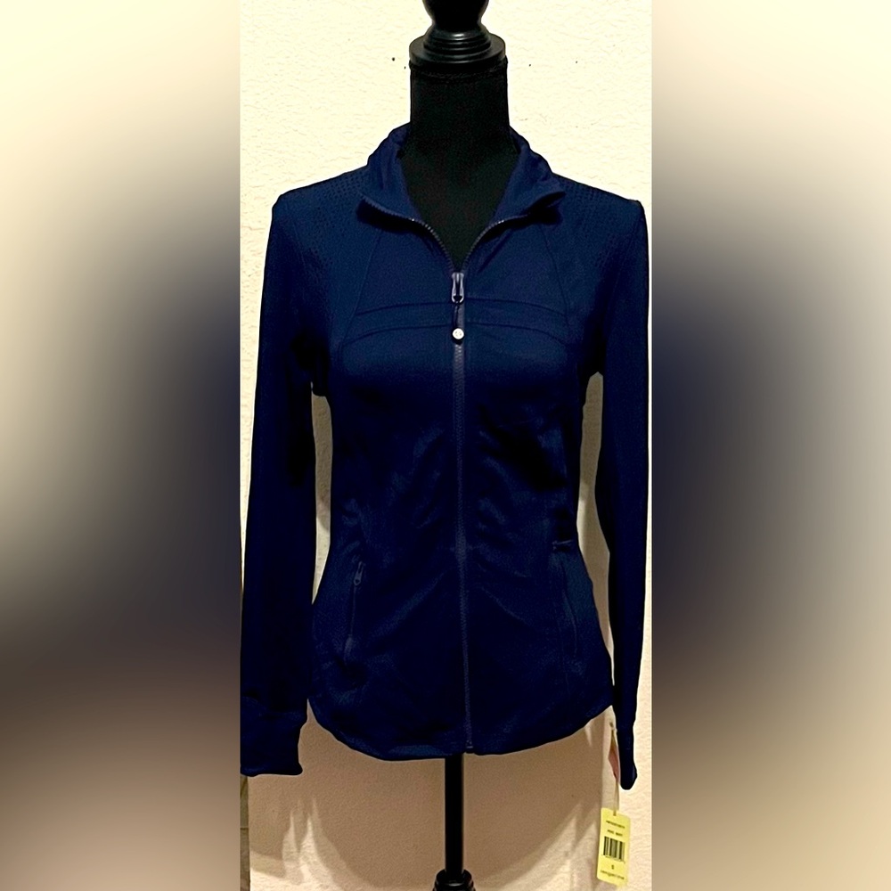 Tangerine Navy blue sweater with 2 zipped pockets NWT Medium